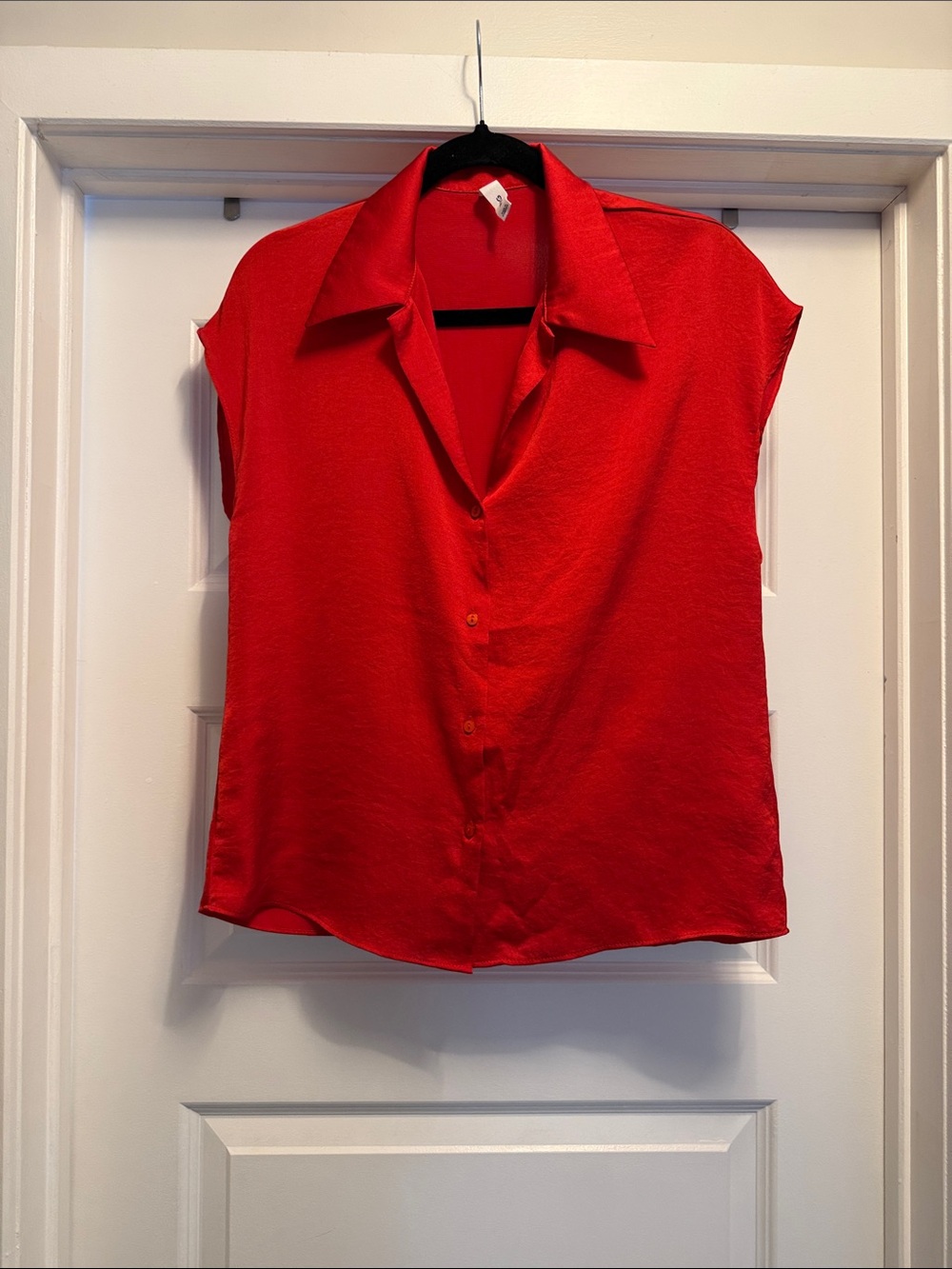 Red Cap Sleeve Button-Front Women's Top
